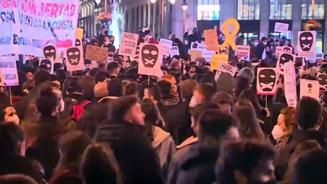 Ισπανία: Δεύτερη νύχτα διαδηλώσεων και ταραχών σε Μαδρίτη και Βαρκελώνη