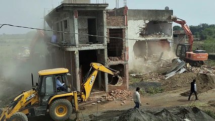 नकली घी बनाने बाली फैक्टरी को जिला प्रशासन और नगर निगम ने जमी दोज किया