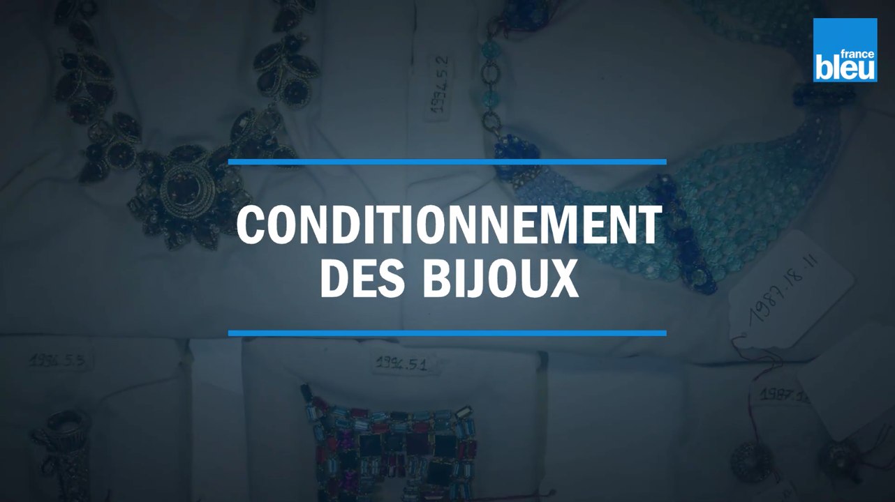 Les coulisses du musée Christian Dior - Le conditionnement des bijoux