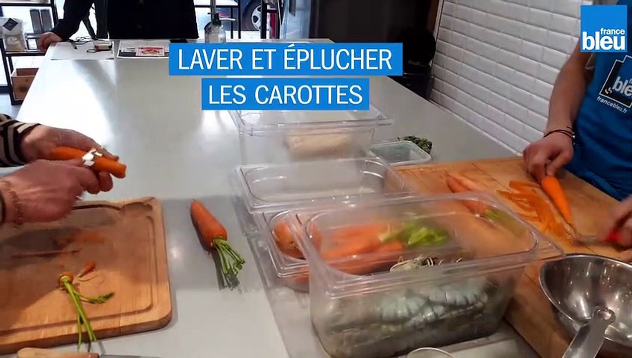 Recette - Gambas rôties, carottes en infusion à la coriandre, nouilles chinoises sautées.