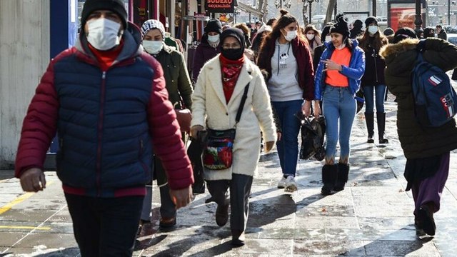 Bilim Kurulu Üyesi açıkladı: “Yeni normale geçişte anahtar ölçüt 100 binde vaka sayısı”
