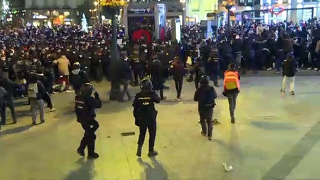 Madrid amanece con multitud de destrozos y el PP pide el cese de Iglesias