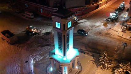 Akdağmadeni’nde kar temizleme çalışmaları başladı