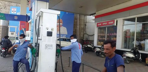 आपको पता ही नहीं....बाड़मेर में 'पेट्रोल' के दाम ने लगा दी सैंचुरी