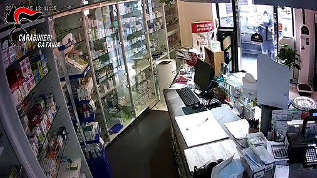Paternò (CT) - Rapine in banche, supermercati e farmacie arrestato 41enne (18.02.21)
