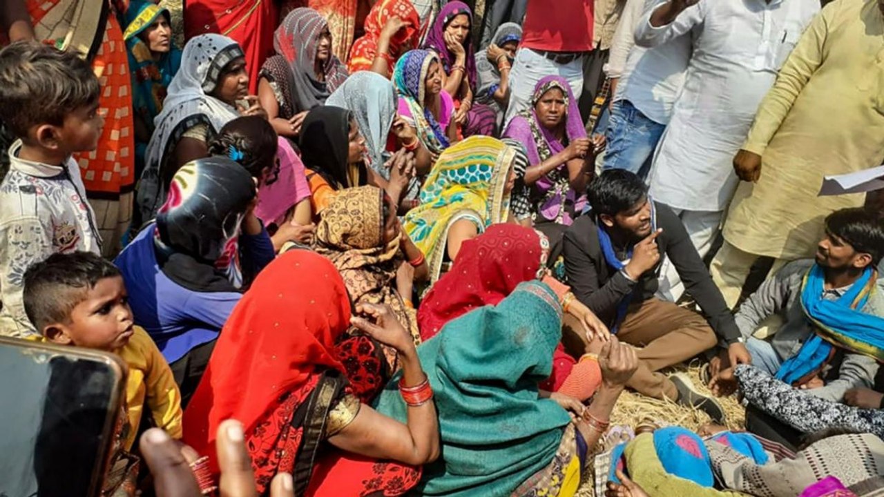 Unnao Case: Family of decease takes body at home