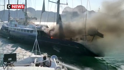 Bernard Tapie : son ancien voilier «Le Phocéa» ravagé par les flammes