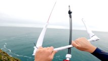 Ce kitesurfeur saute d’une falaise haute de 70 mètres