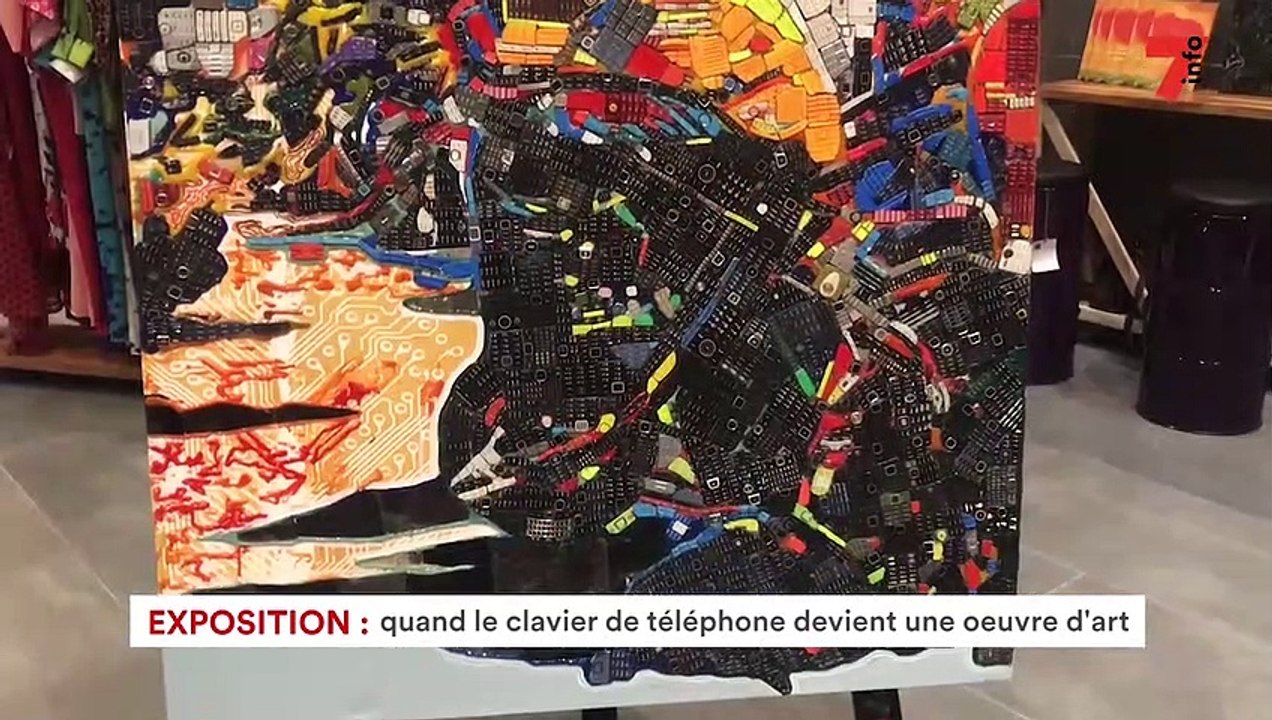 Exposition: quand le clavier de téléphone devient une œuvre d'art