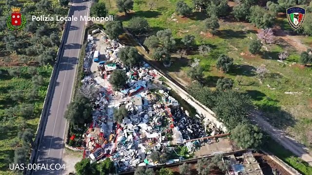 Discarica abusiva sotto sequestro a Monopoli. Operazione della Polizia Locale
