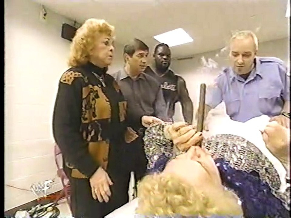 Mae Young gives birth to a hand [2000-02-28]