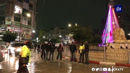 بعد انقطاع لسنوات.. الفلسطينيون يستمتعون بالأجواء الثلجية