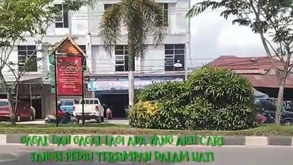 DI SINI DI BATAS KOTA INI