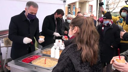 Regaip Kandili helva ikramlarıyla tatlandı