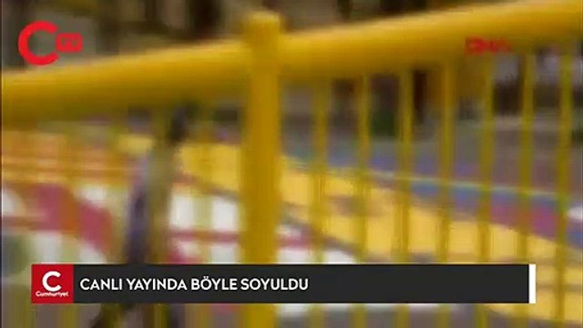Ekvador'da muhabir canlı yayın sırasında soyuldu