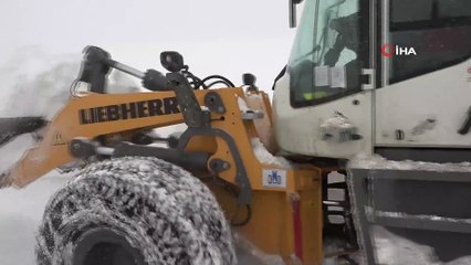 Muş’ta 130 köy yolu ulaşıma açıldı