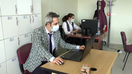 Bu yazılımla 81 ildeki öğretmenler ortak havuzda buluştu