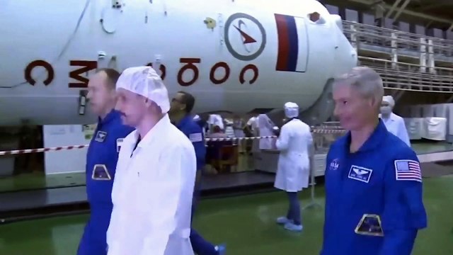 the man who was burried in moon-bangla