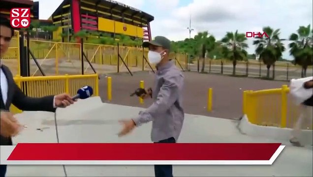 Ekvador'da muhabir canlı yayın sırasında soyuldu