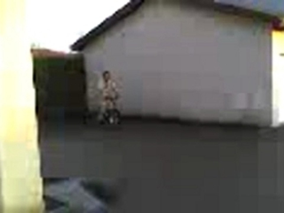 idriss et totti le fou du velo 69 la trik