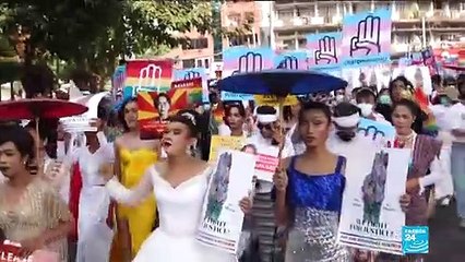 En Birmanie, une manifestante touchée à la tête a succombé à ses blessures