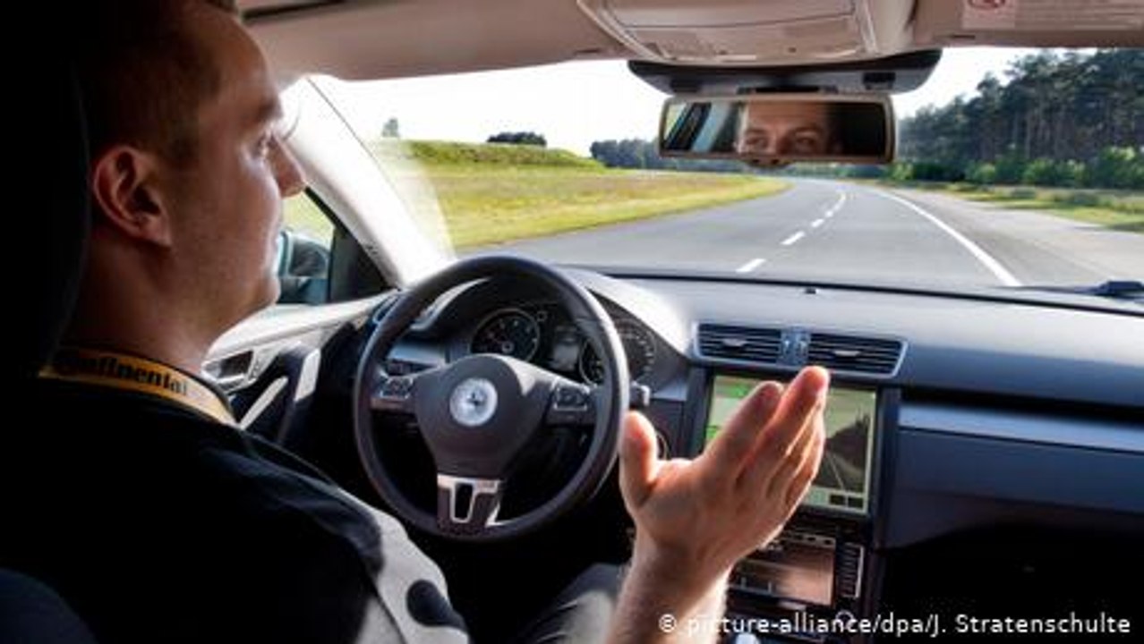 Man vs. Machine: Who is the safer driver?