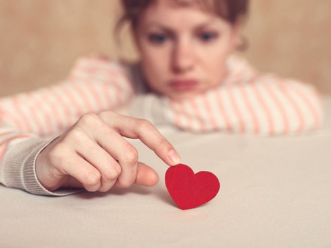 Une pilule pour soigner les chagrins d’amour et les coeurs brisés