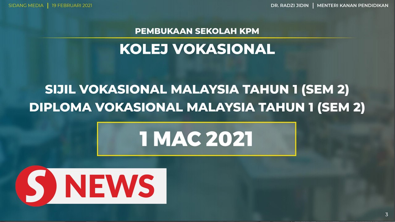 Education minister: Vocational colleges, intern...