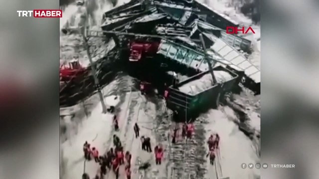 Rusya'da tren kazası: 25 vagon raydan çıktı