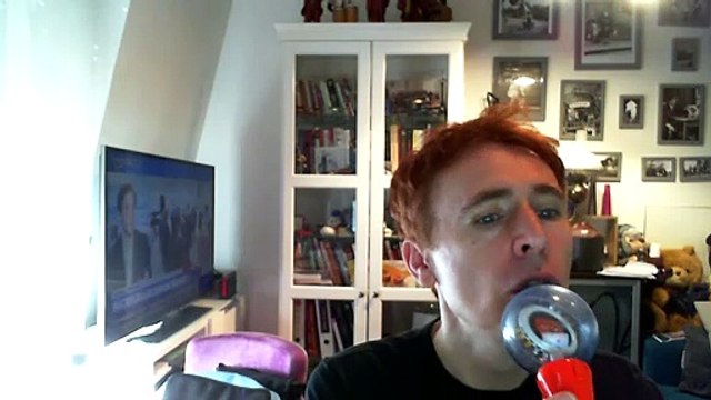 Wiwi égratigne les cowboys et les indiens