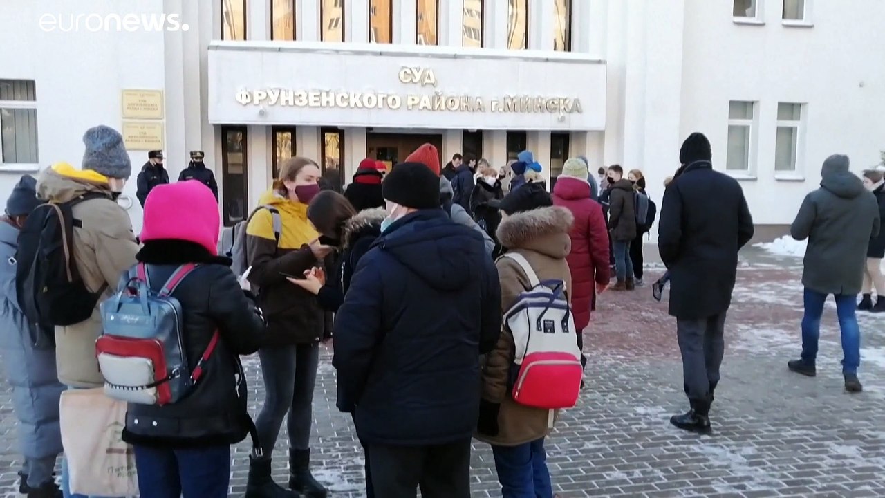 Λευκορωσία: Δύο ρεπόρτερ καταδικάστηκαν σε διετή φυλάκιση - Κυρώσεις ΗΠΑ κατά Μινσκ