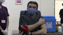 ERZURUM - Vali Memiş, Kovid-19 aşısı yaptırıp vatandaşları aşı olmaya davet etti