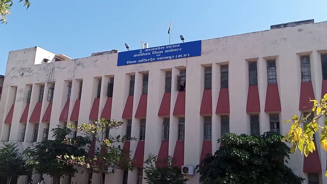 जुलूस एवं धरना प्रदर्शनों पर प्रतिबंध, धारा 144 लागू