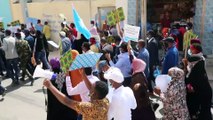 MOGADİŞU - Somali'deki muhalif cumhurbaşkanı adaylarının yürüyüşü sırasında çatışma yaşandı