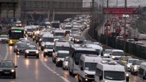 İstanbul’da kısıtlama öncesi trafik yoğunluğu oluştu