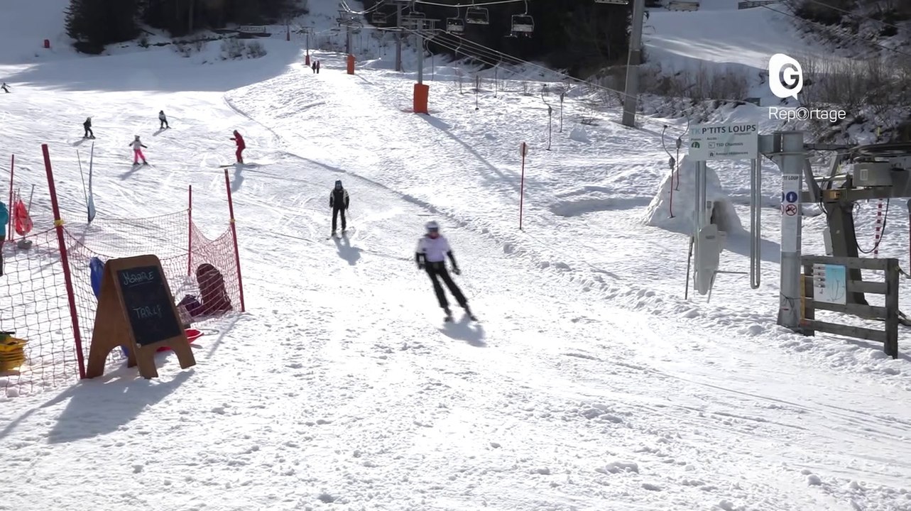 Reportage - Les jeunes du GUC Grenoble Ski dévalent les pistes des Sept Laux