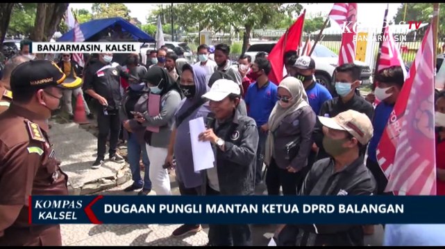 Unjuk Rasa di Kejati Kalsel, Massa Tuntut Dugaan Pungli Oknum DPRD Balangan Ditindaklanjuti