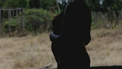 El colegio keniano en el que madres adolescentes estudian junto a sus hijos