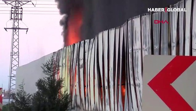 Geri dönüşüm tesisinde korkutan yangın!