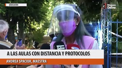 A las aulas con distancia y protocolos
