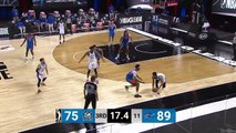 A bigtime dunk by Mamadi Diakite!