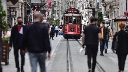 Télécharger la video: Bilim Kurulu üyesinden uyarı: Dikkatli olmak gerekiyor