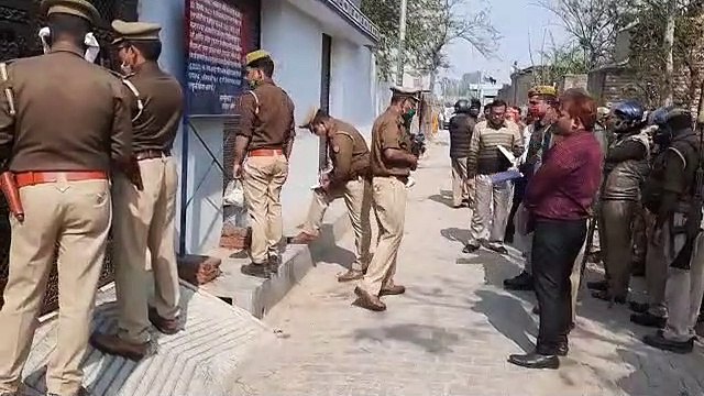 शातिर गैंगस्टर व हिस्ट्रीशीटर पर कार्यवाही, लगभग 1 करोड़ 5 लाख रूपये कीमत की संपत्ति की गयी जब्त