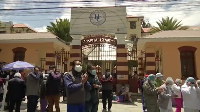 El sector sanitario se declara en huelga en Bolivia por la nueva Ley de Emergencia Sanitaria