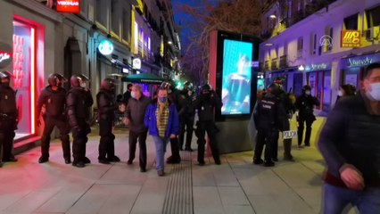 MADRİD - İspanya'da tutuklanan rap sanatçısı Hasel'e destek gösterileri beşinci gününde