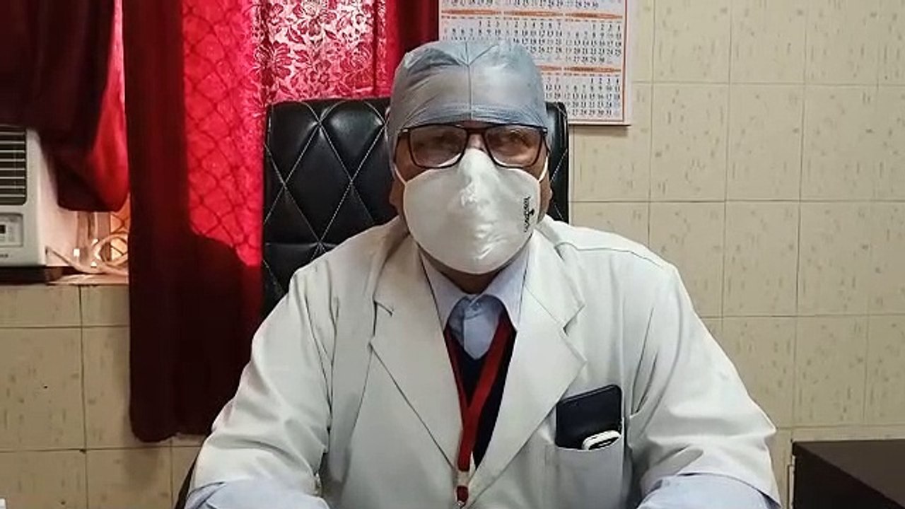जिला अस्पताल में बुजुर्ग तीमारदार का व्हीलचेयर पर धक्का लगाते वीडियो हुआ वायरल, सीएमएस ने कही कार्रवाई की बात