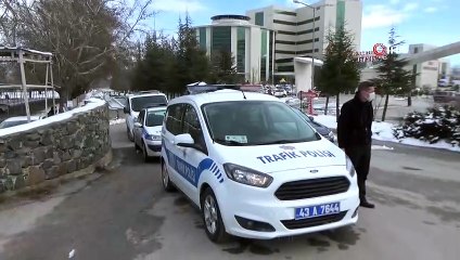 Polisten 'Çakarlı araç' denetimi