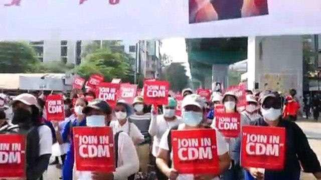 Νέες ογκώδεις διαδηλώσεις στην Μιανμάρ κατά της στρατοωτικής δικτατορίας