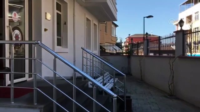 İSTANBUL - Pendik'te annesini bıçaklayan zanlı adliyeye sevk edildi