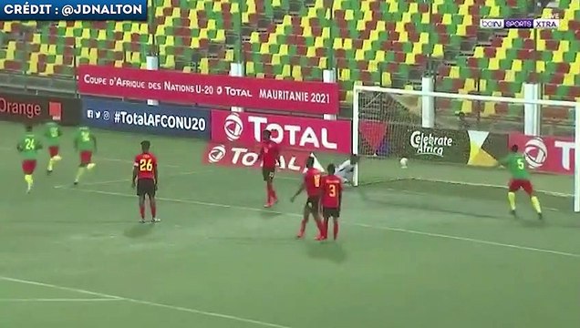 Le superbe coup-franc d'Etienne Eto'o, le fils de Samuel, avec les U20 Camerounais